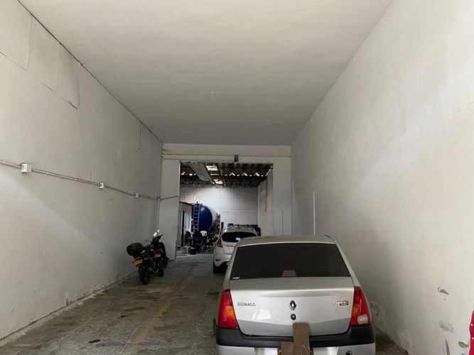 Bodega en venta en Obrero, Cali, 600 m² · foto 15 de 20