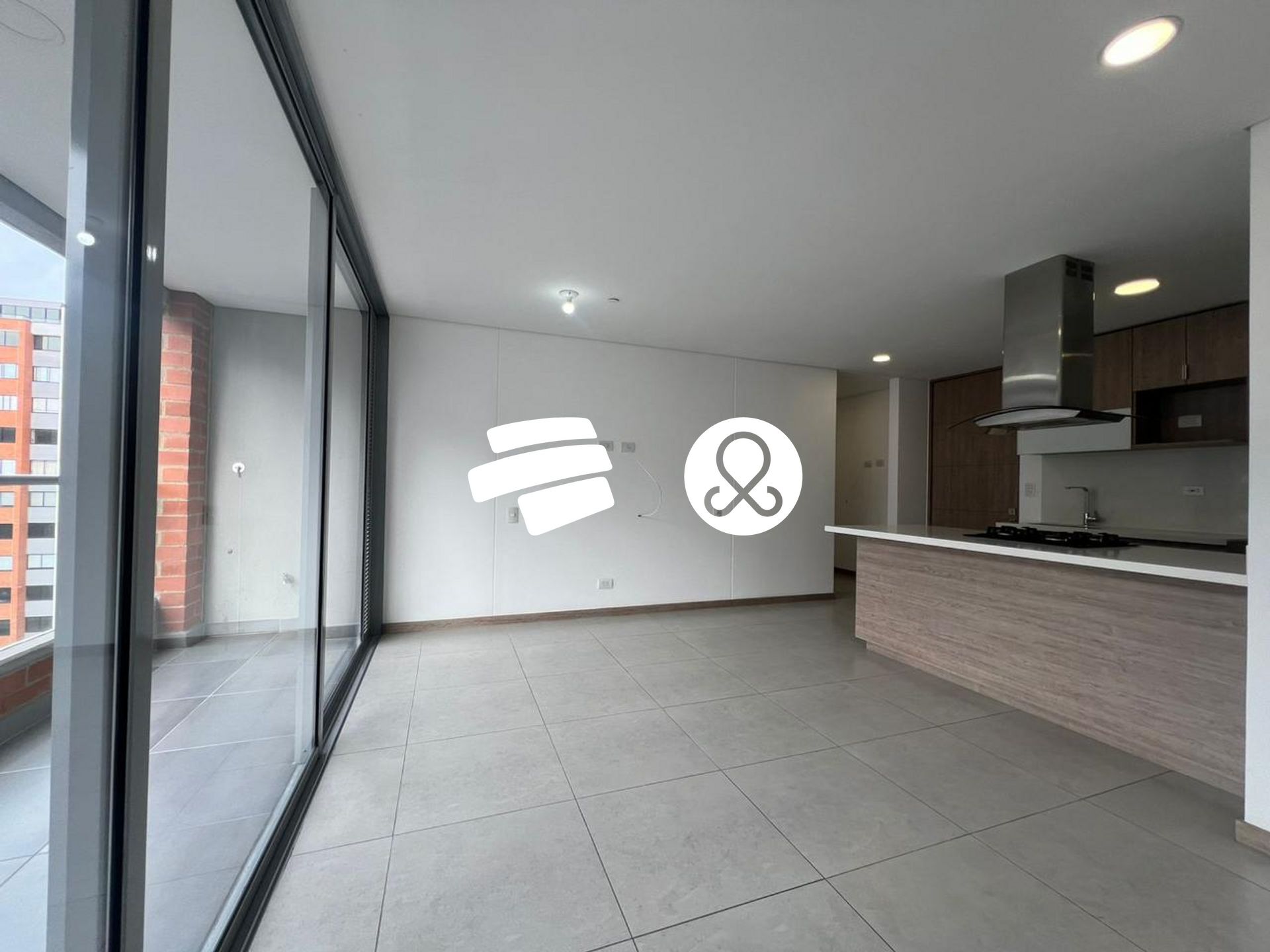 Apartamento en venta en Loma Del Esmeraldal, Envigado · foto 3 de 14