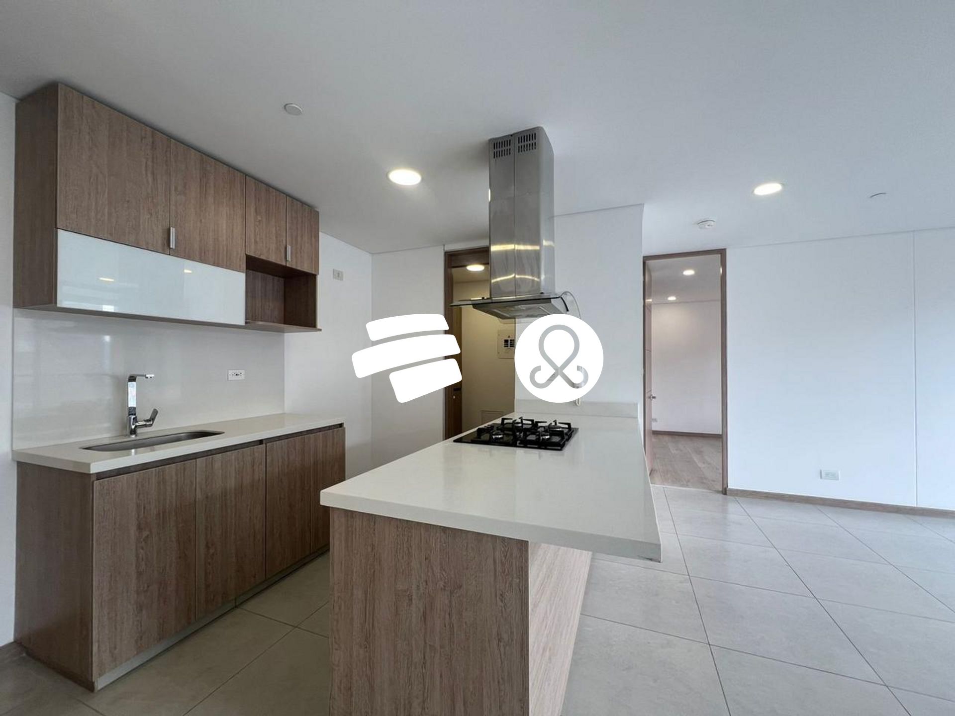 Apartamento en venta en Loma Del Esmeraldal, Envigado · foto 8 de 14