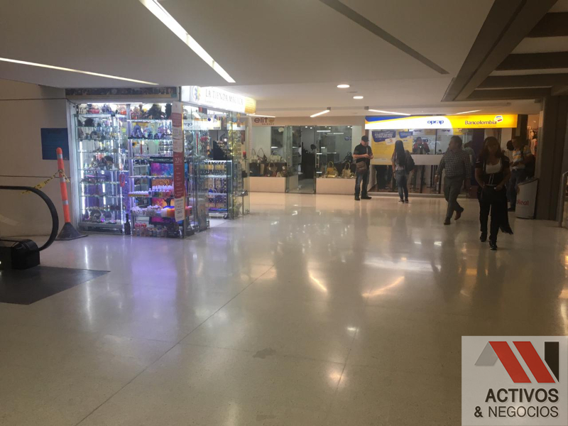 Local en venta en La Candelaria, Medellín, 10 m² · foto 4 de 4