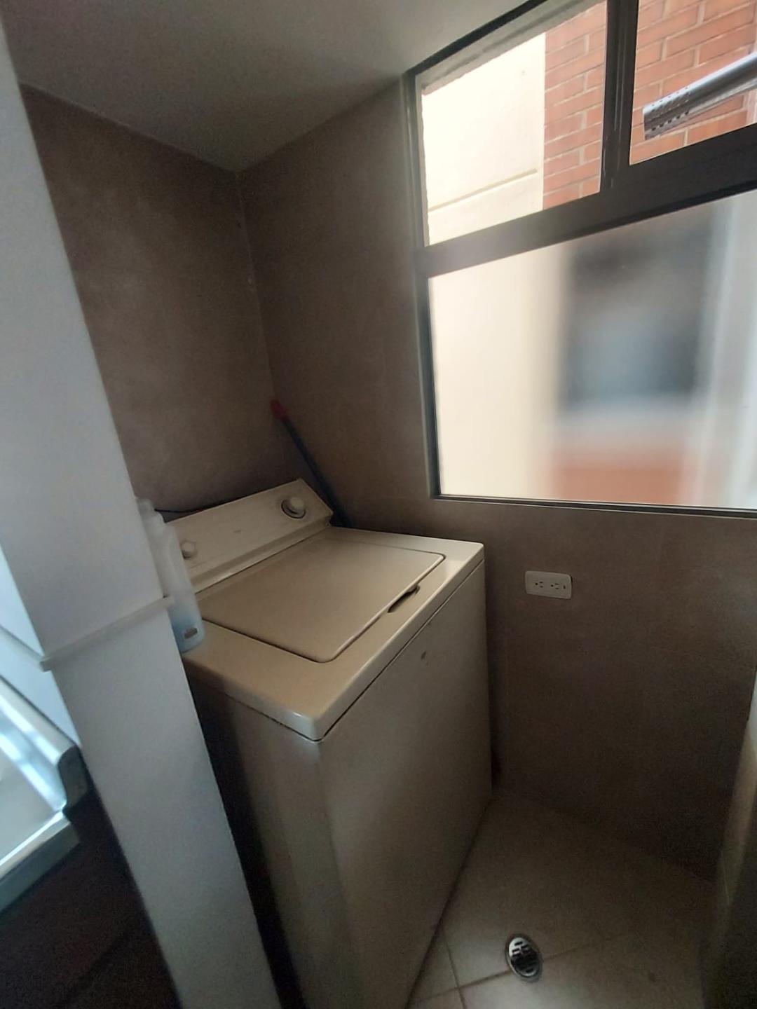 Apartment for sale in Loma de los bernal, Medellín 3