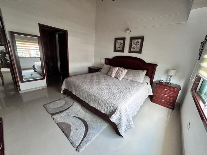 Casa de 3 alcobas en venta en Lagos Del Cacique, Bucaramanga, 218 m² · foto 9 de 22