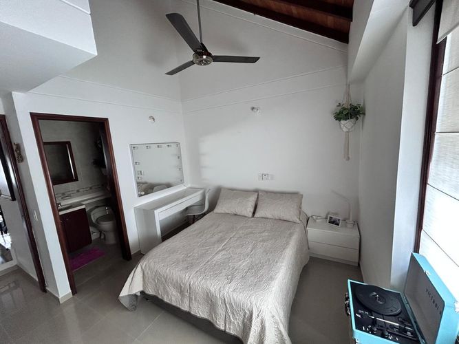 Casa de 3 alcobas en venta en Lagos Del Cacique, Bucaramanga, 218 m² · foto 15 de 22