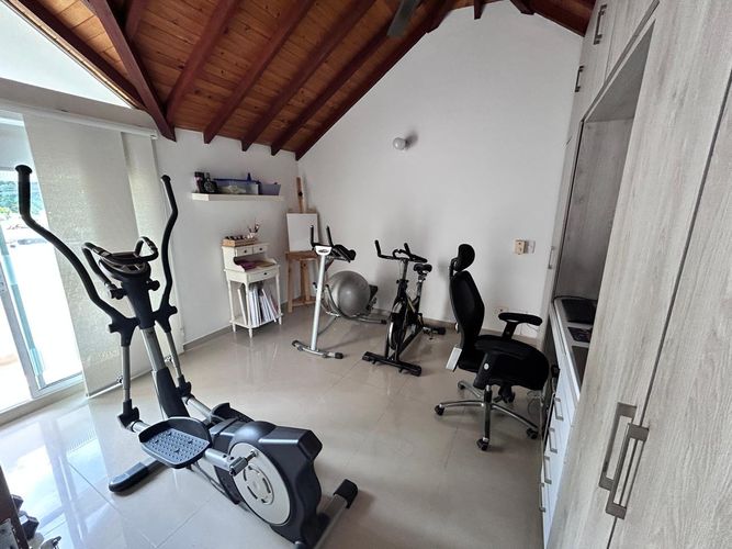 Casa de 3 alcobas en venta en Lagos Del Cacique, Bucaramanga, 218 m² · foto 19 de 22