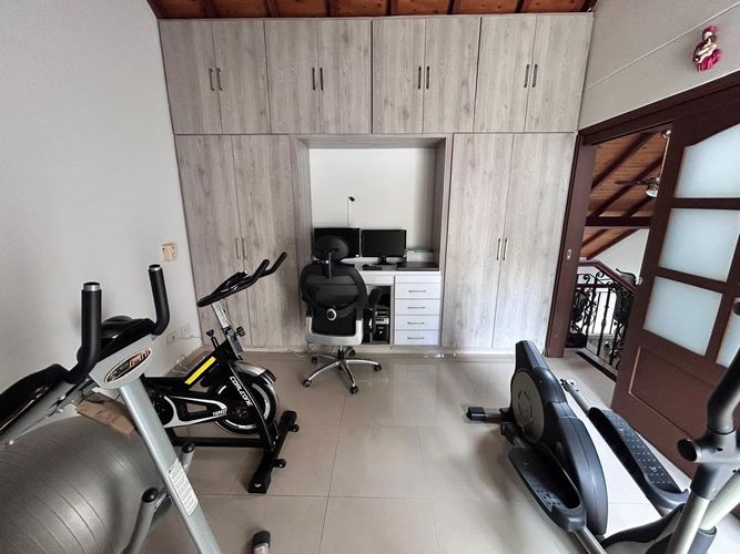 Casa de 3 alcobas en venta en Lagos Del Cacique, Bucaramanga, 218 m² · foto 20 de 22
