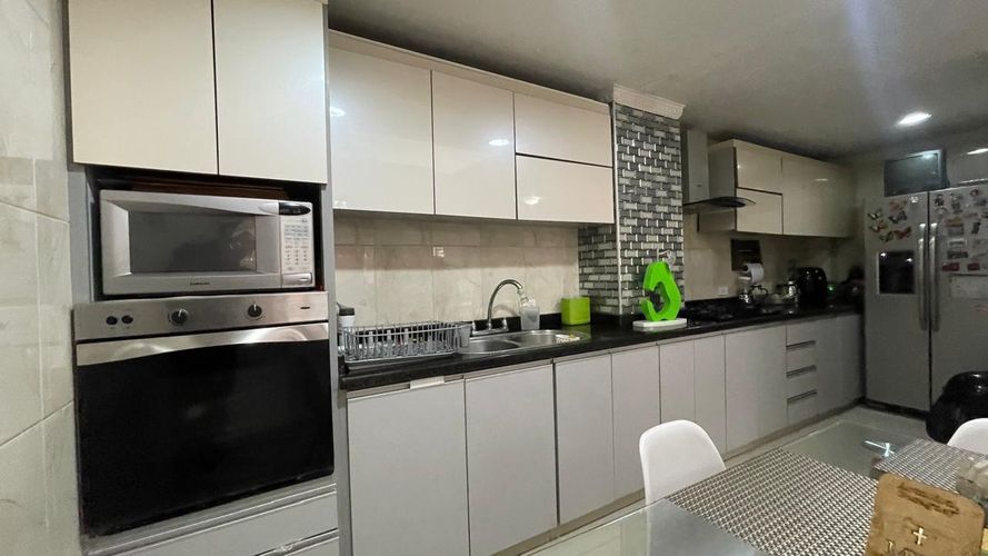Casa de 4 alcobas en venta en La Victoria, Bucaramanga, 240 m² · foto 4 de 20