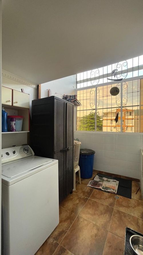 Casa de 4 alcobas en venta en La Victoria, Bucaramanga, 240 m² · foto 5 de 20