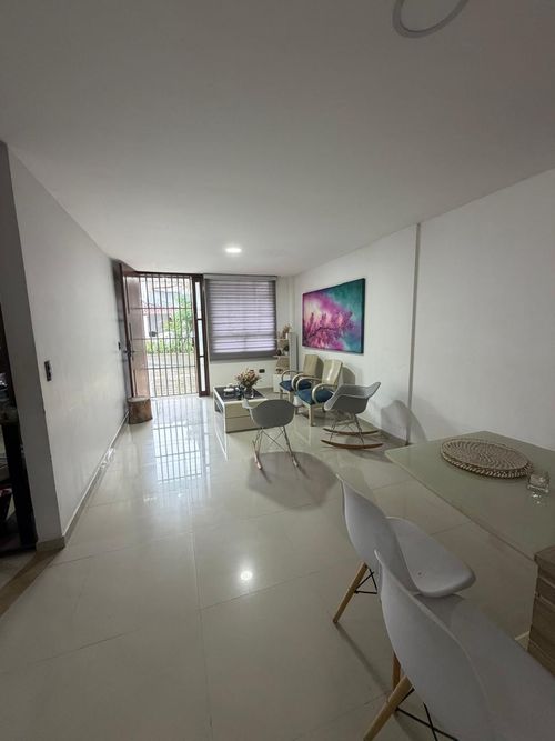 Casa de 3 alcobas en venta en Urbanizacion Diamante Ii Etapa, Bucaramanga, 200 m² · foto 2 de 19