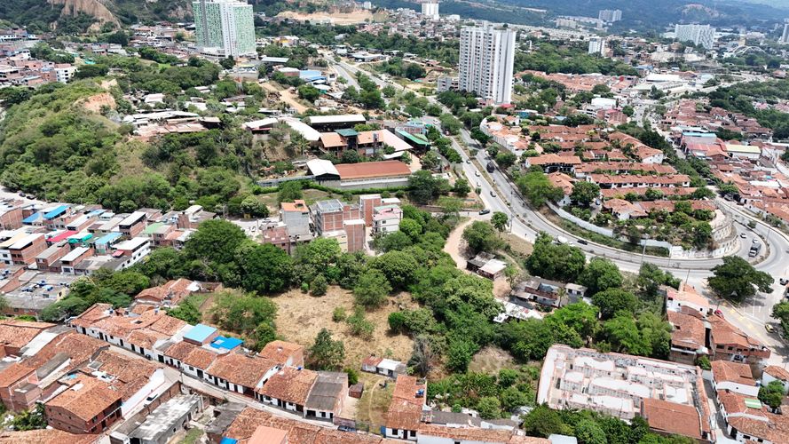 Lote en venta en El Poblado, Girón, 5 m² · foto 2 de 8