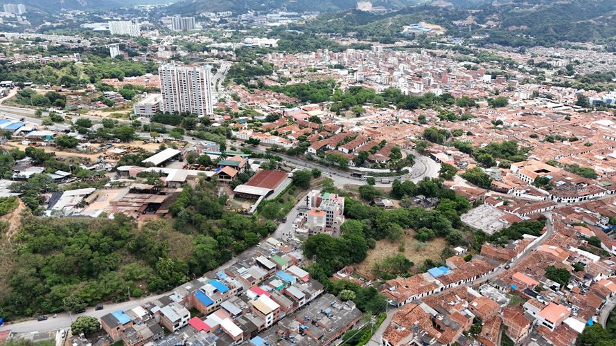 Lote en venta en El Poblado, Girón, 5 m² · foto 3 de 8