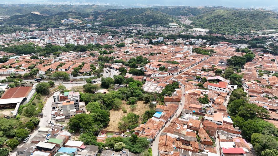 Lote en venta en El Poblado, Girón, 5 m² · foto 4 de 8