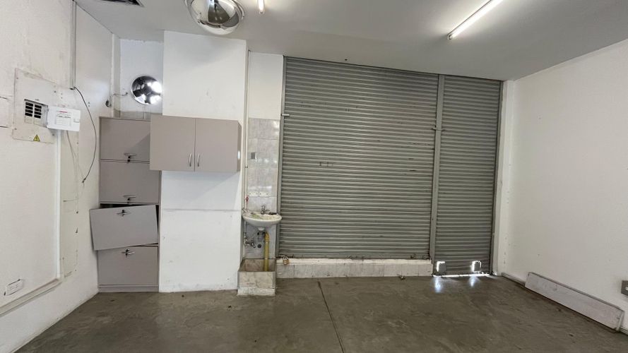 Local en arriendo en Caribe, Medellín, 45 m² · foto 2 de 8