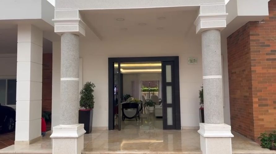 Casa de 5 alcobas en venta en La Mata, Piedecuesta, 500 m² · foto 3 de 24