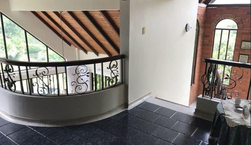 Casa de 6 alcobas en venta en Casco Antiguo - Floridablanca, Floridablanca, 500 m² · foto 7 de 20