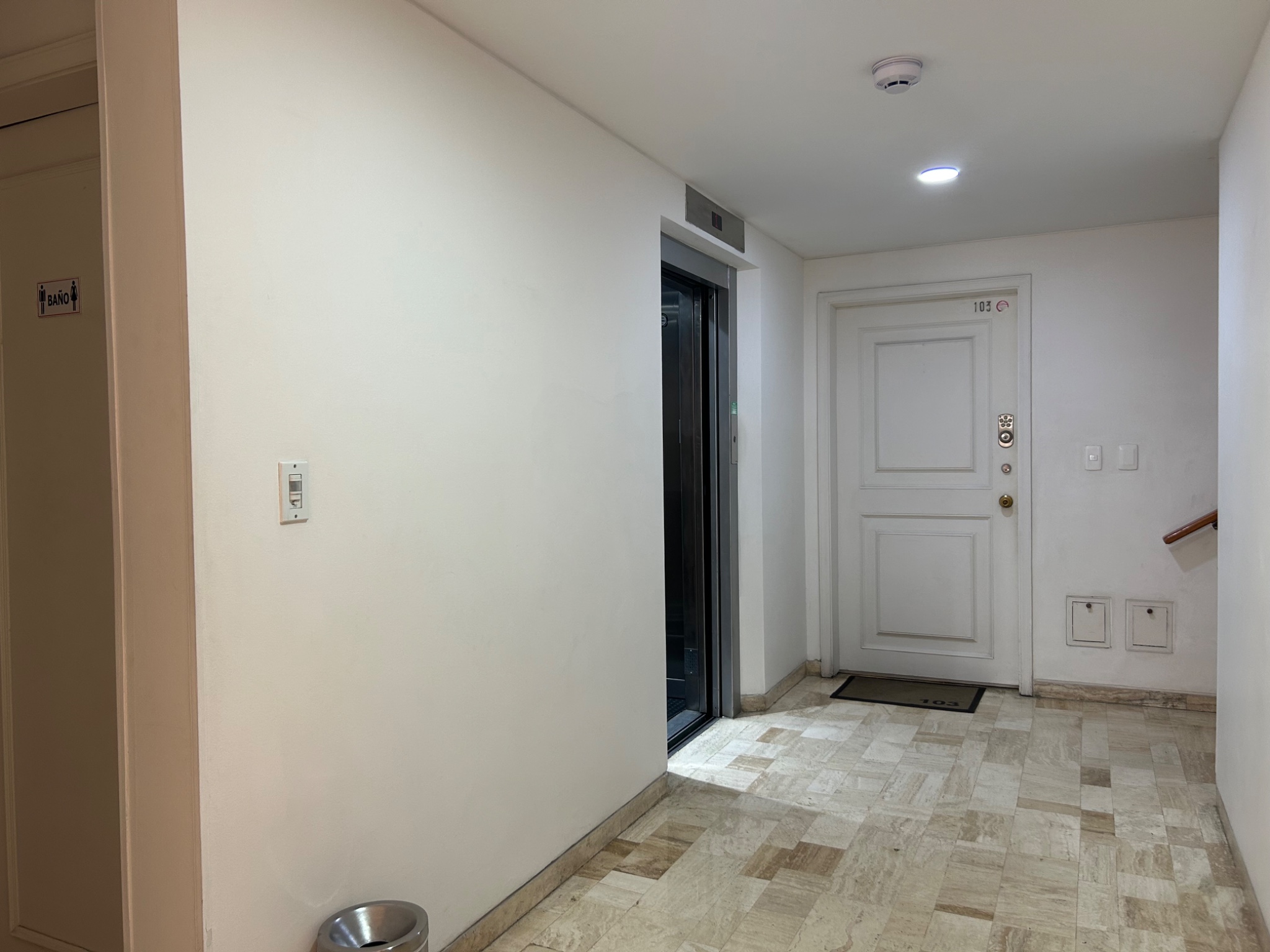 Apartamento en venta en Santa Barbara, Bogotá · foto 3 de 24