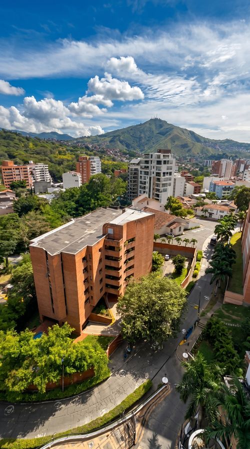 Apartamento de 3 alcobas en venta en Santa Teresita, Cali, 153 m² · foto 3 de 24