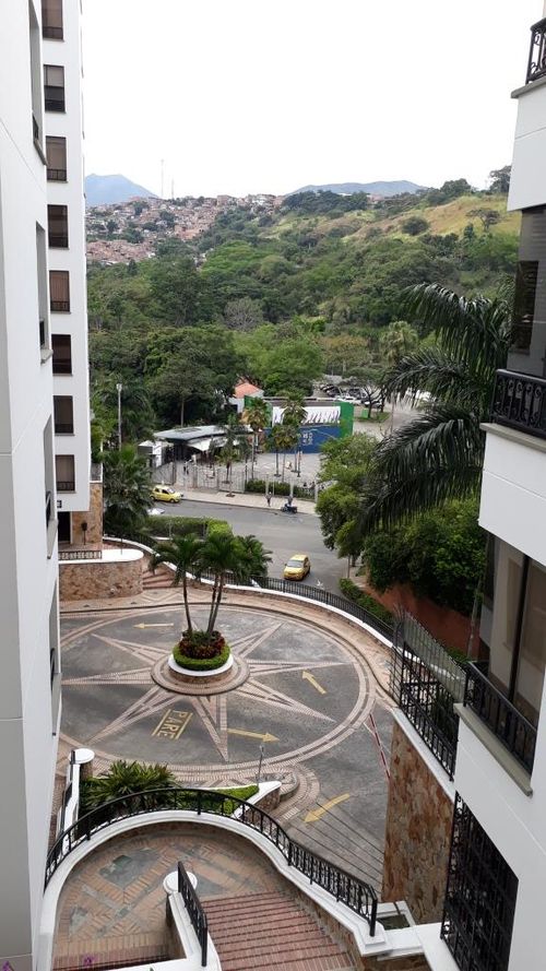 Apartamento de 3 alcobas en venta en Santa Teresita, Cali, 153 m² · foto 17 de 24