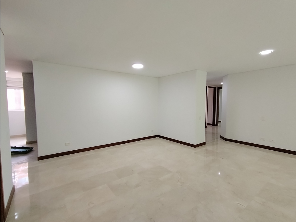 Apartamento en venta en Laureles, Medellín 2