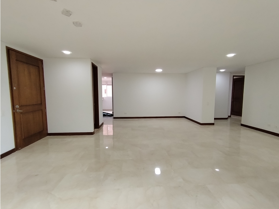 Apartamento en venta en Laureles, Medellín 4