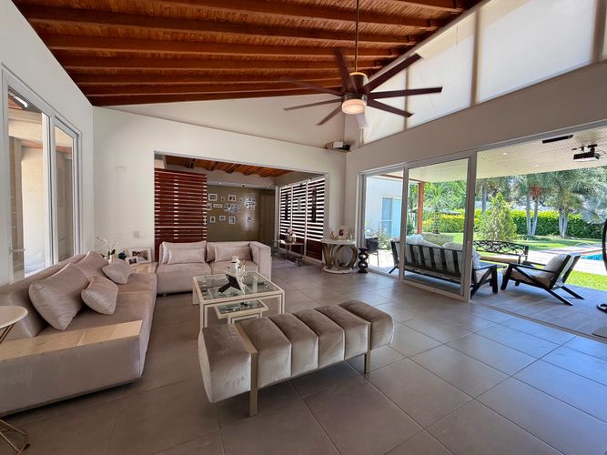 Casa de 6 alcobas en arriendo en Rozo, Palmira · foto 10 de 24