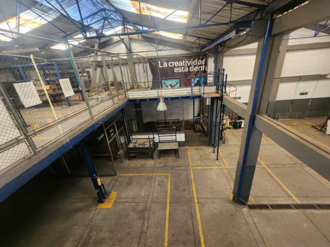 Bodega en venta en Belalcazar, Cali, 829 m² · foto 3 de 24