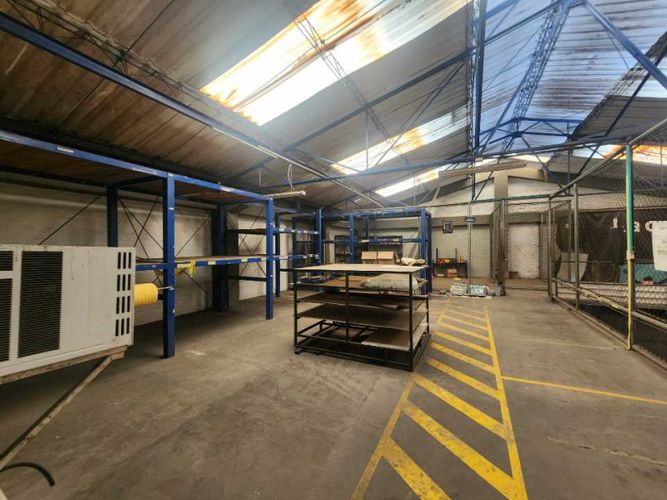 Bodega en venta en Belalcazar, Cali, 829 m² · foto 5 de 24