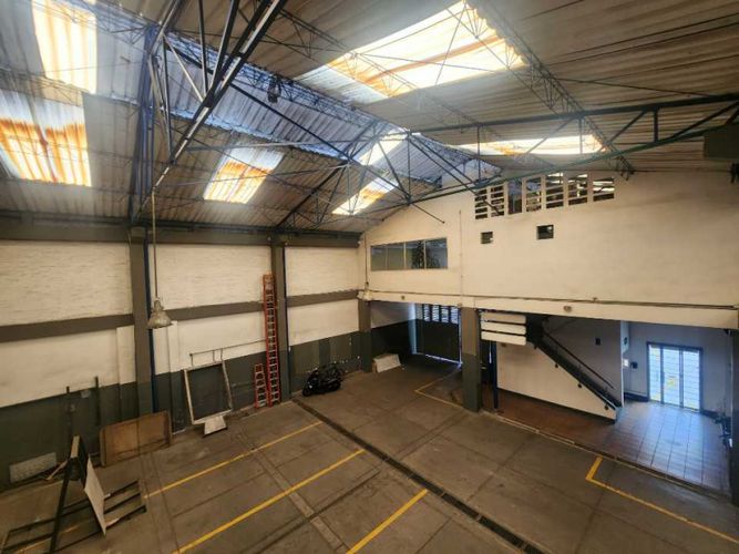 Bodega en venta en Belalcazar, Cali, 829 m² · foto 7 de 24