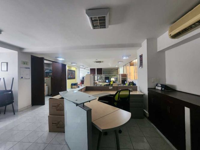 Bodega en venta en Belalcazar, Cali, 829 m² · foto 17 de 24