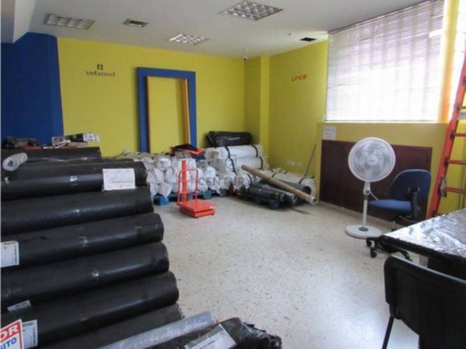 Edificio en venta en Popular, Cali, 430 m² · foto 3 de 24