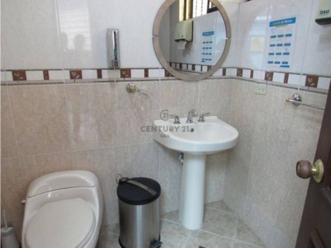 Edificio en venta en Popular, Cali, 430 m² · foto 13 de 24