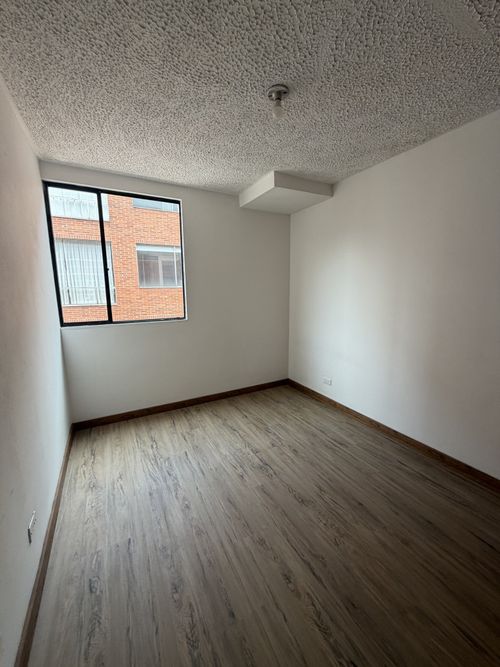 Apartamento de 4 alcobas en venta en Victoria Norte, Bogotá, 92 m² · foto 7 de 19