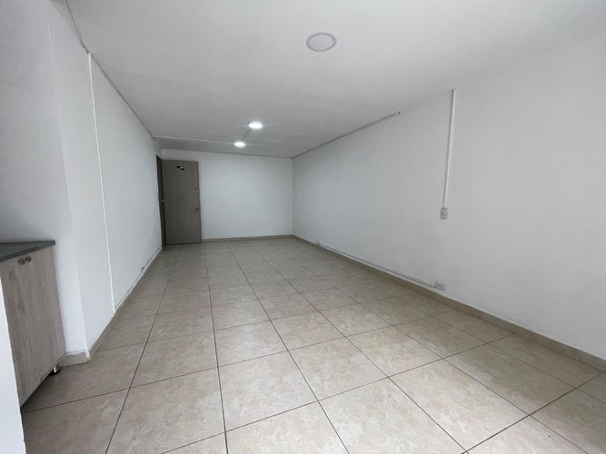 Oficina en arriendo en Laureles, Medellín, 50 m² · foto 6 de 13