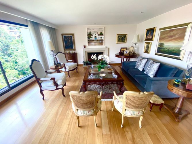 Apartamento de 3 alcobas en venta en El Refugio I, Bogotá, 360 m² · foto 7 de 24