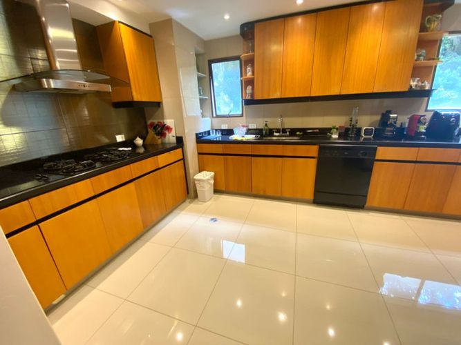 Apartamento de 3 alcobas en venta en El Refugio I, Bogotá, 360 m² · foto 10 de 24