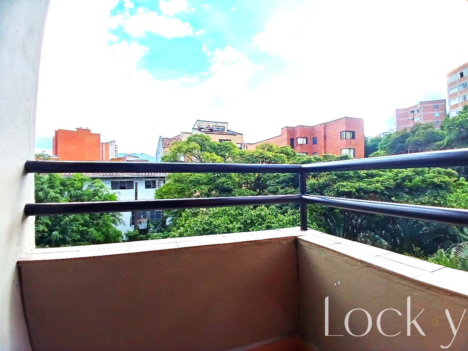 2BR Apartment in Calasanz (58 m²) for Sale - 3