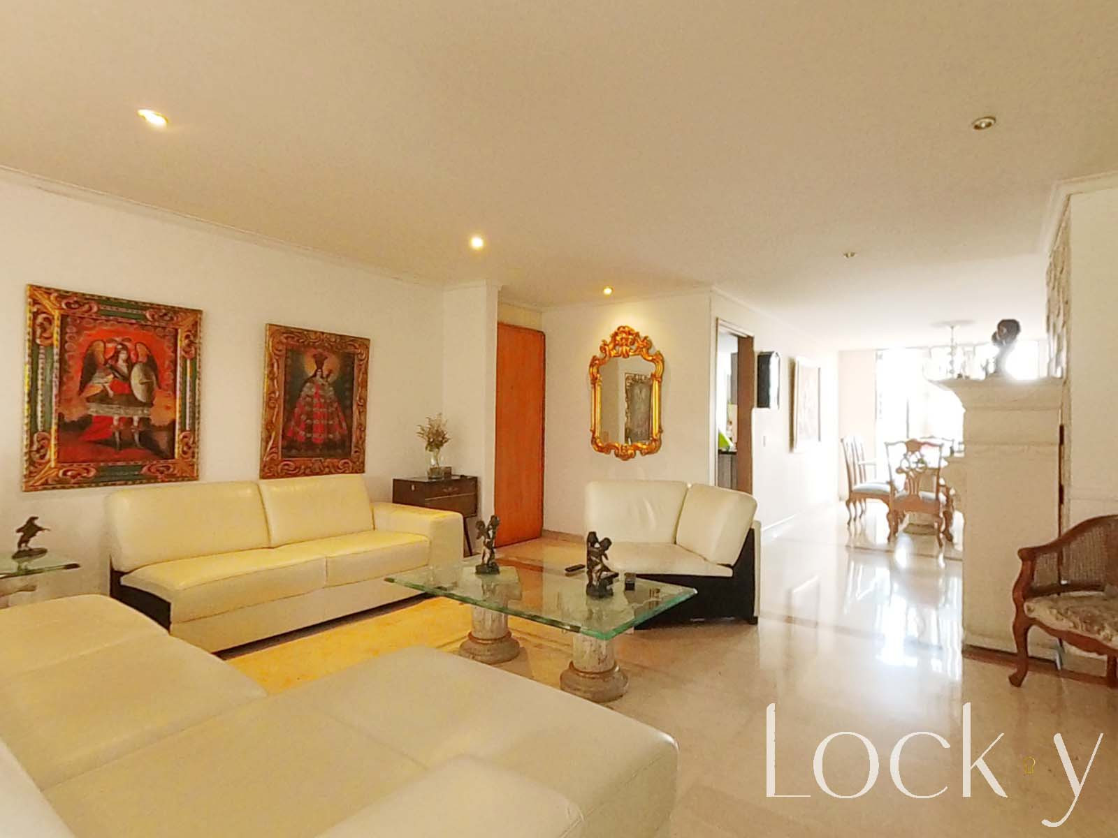 Apartamento en venta en El Poblado, Medellín 3