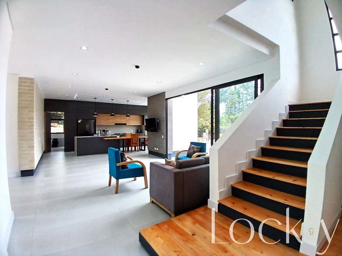 Casa de 6 alcobas en venta en Loma Del Escobero, Envigado, 610 m² · foto 10 de 20