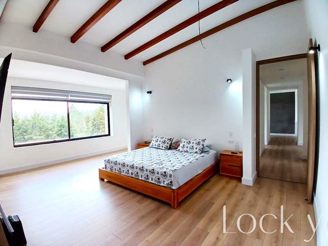 Casa de 6 alcobas en venta en Loma Del Escobero, Envigado, 610 m² · foto 16 de 20