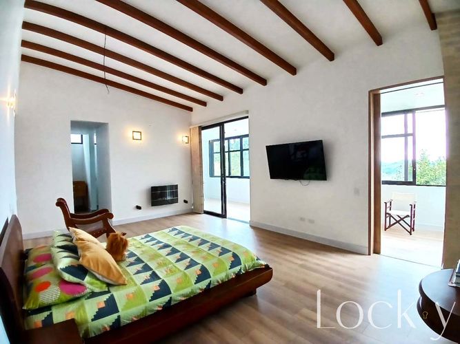 Casa de 6 alcobas en venta en Loma Del Escobero, Envigado, 610 m² · foto 17 de 20