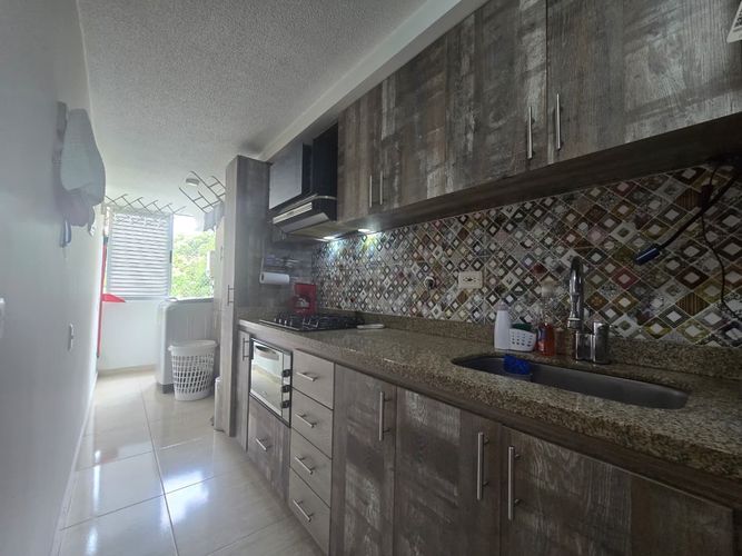 Apartamento de 3 alcobas en venta en Zona Rural, Itagüí, 70 m² · foto 6 de 17