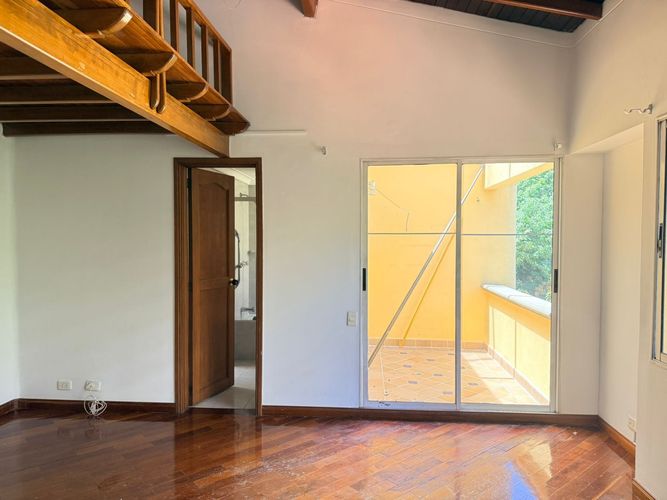 Casa de 3 alcobas en venta en Castropol, Medellín, 350 m² · foto 8 de 18