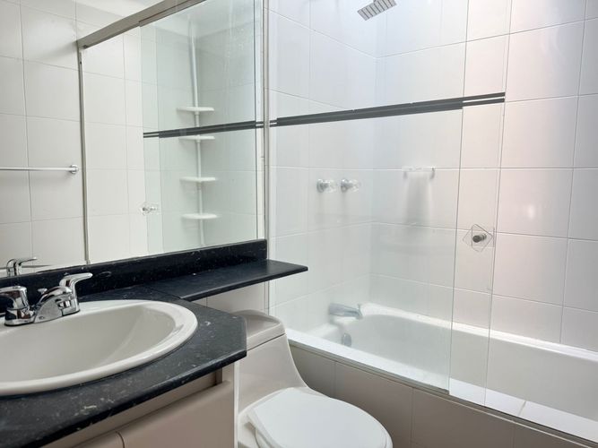 Casa de 3 alcobas en venta en Castropol, Medellín, 350 m² · foto 9 de 18