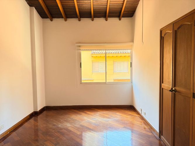 Casa de 3 alcobas en venta en Castropol, Medellín, 350 m² · foto 13 de 18