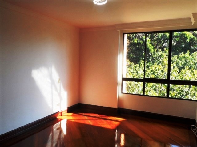 Apartamento en arriendo en El Poblado, Medellín · foto 14 de 19