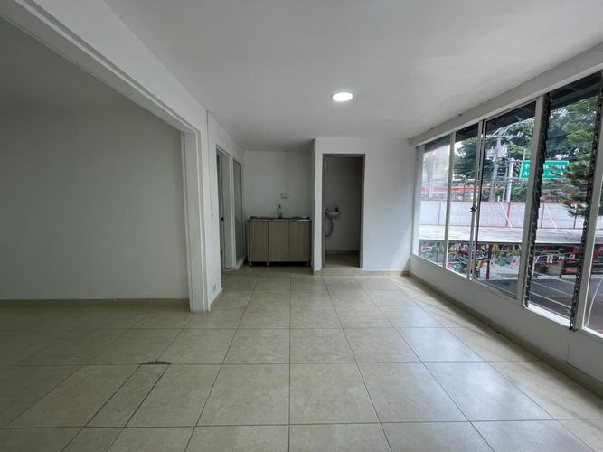 Oficina en arriendo en Laureles, Medellín, 60 m² · foto 7 de 12