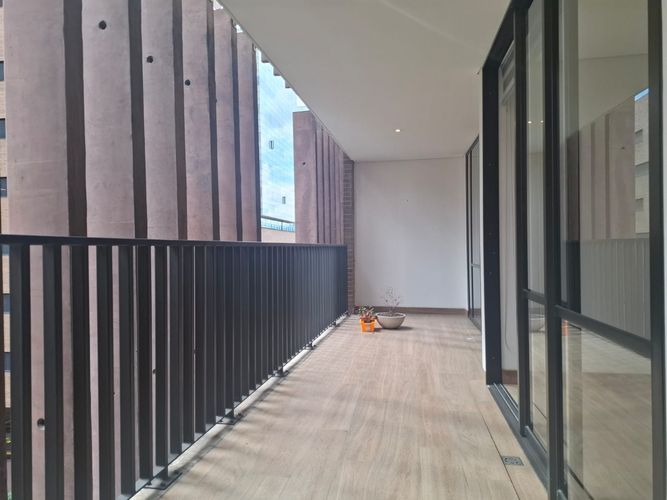 Apartamento de 2 alcobas en venta en El Poblado, Medellín, 88 m² · foto 17 de 18