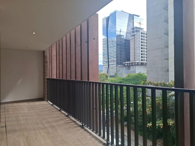 Apartamento de 2 alcobas en venta en El Poblado, Medellín, 88 m² · foto 18 de 18