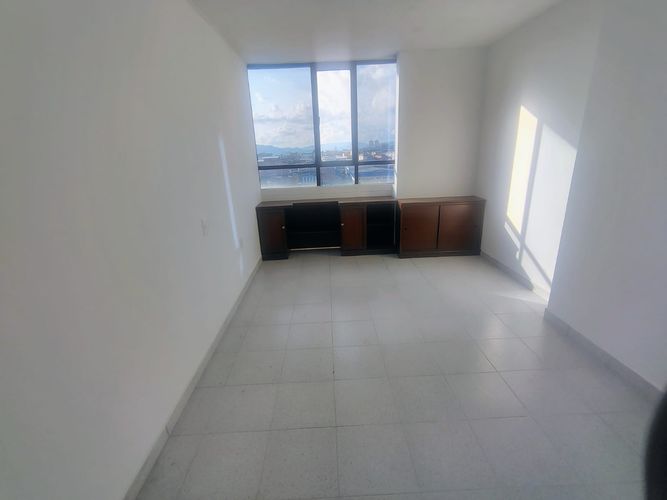 Oficina en arriendo en Centro, Bucaramanga, 24 m² · foto 3 de 10