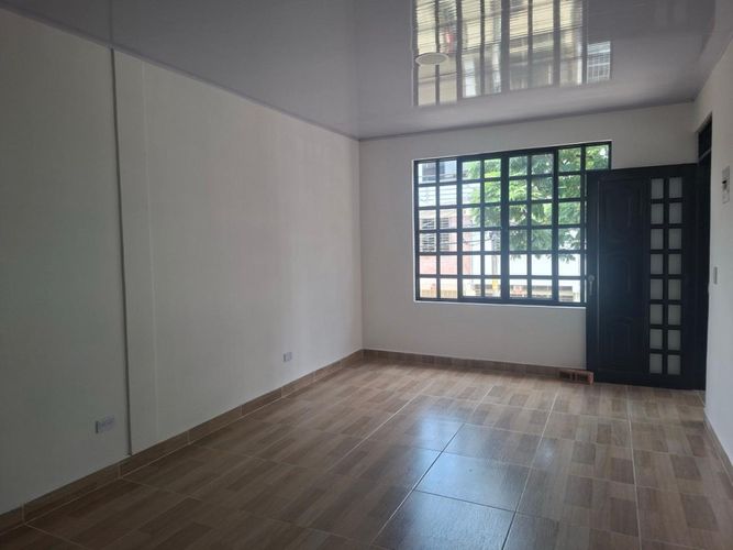 Casa de 9 alcobas en venta en Colseguros, Cali, 300 m² · foto 3 de 13