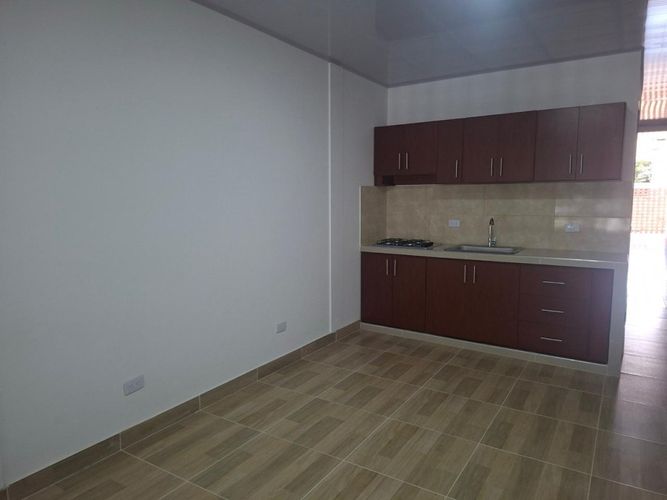 Casa de 9 alcobas en venta en Colseguros, Cali, 300 m² · foto 6 de 13